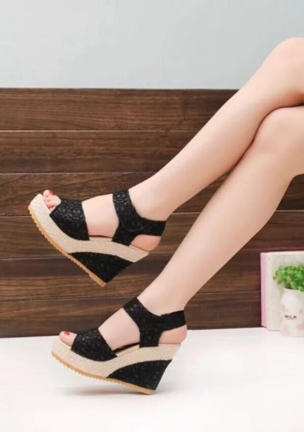 Flat bottom high heel sandals - Image 4
